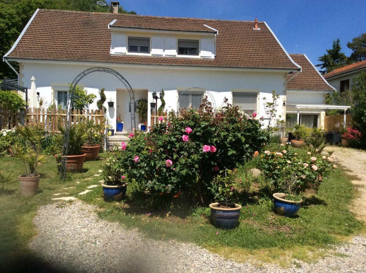 Gites Et Chambres D'Hotes Les Roses The Hauterives Exterior photo