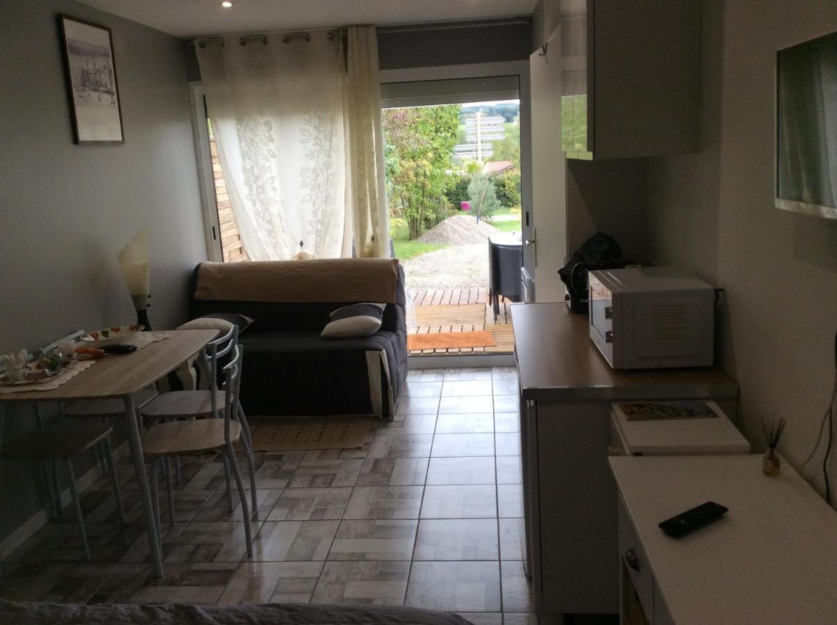 Gites Et Chambres D'Hotes Les Roses The Hauterives Exterior photo